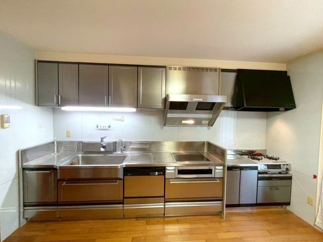 高知市春野町弘岡下　中古一戸建てのキッチン|キッチンです