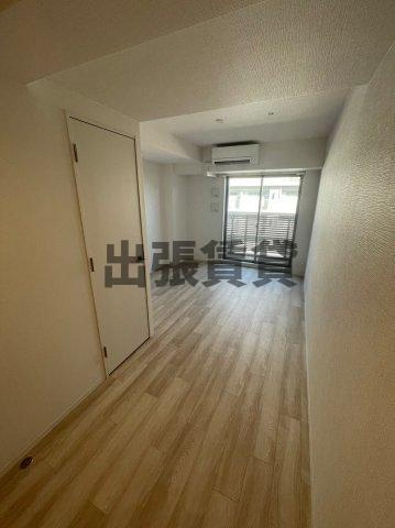 仲介手数料0円！！エスリード栄クロスシティの居間・リビング