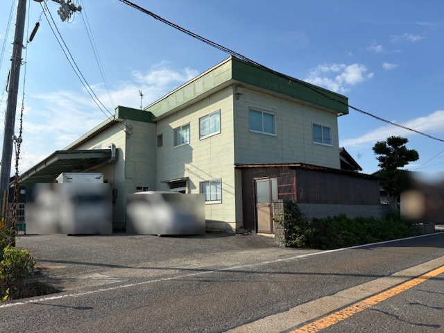 敷地ＢＩＧな２５４坪★鉄骨造の倉庫兼事務所★敷地内駐車１０台以上可能★高島市今津町