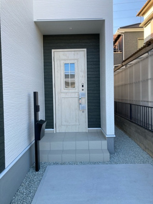 【玄関】 | リーブルガーデン播磨町宮西３期 | 玄関ポーチ