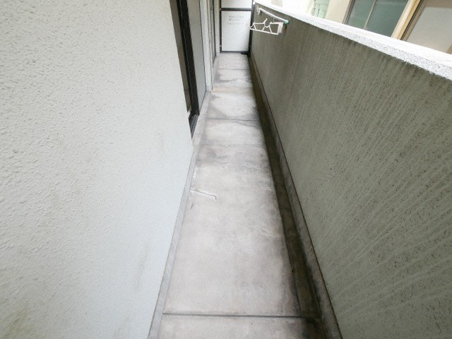 ラパンジール恵美須２のバルコニー