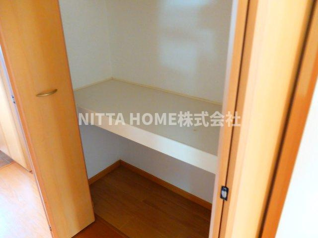 ベェル　ヴェルの収納|衣類の収納に便利なクローゼット(#^^#)