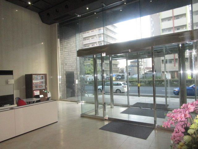 【エントランス】