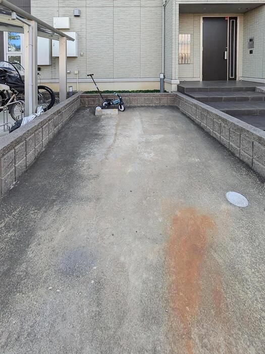 カームコートの駐車場