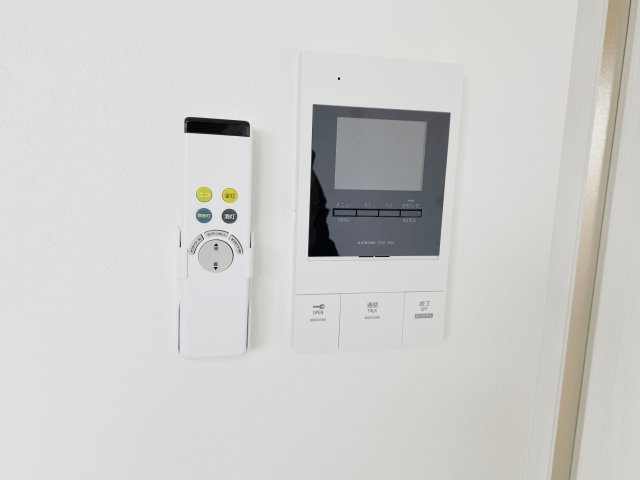 レピュア青砥レジデンスのセキュリティ|モニター付きインターホンです☆