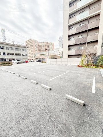 GOTOビルディングの駐車場|駐車スペースもあります♪