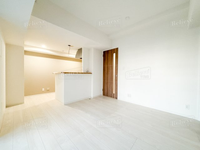 GOTOビルディングの居間・リビング|広いリビングです☆