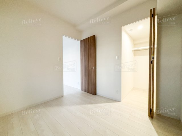 GOTOビルディングの寝室|クローゼット付きの寝室です☆