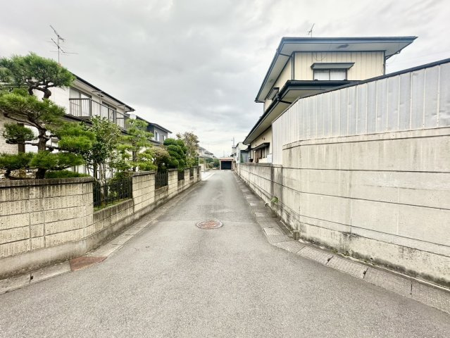 東松島市矢本字上河戸の前面道路含む現地写真