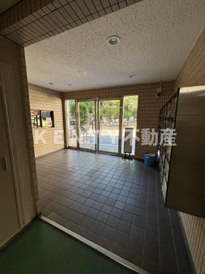 【その他共用部分】 | オリンポス大森 | ゆったりとした居間です