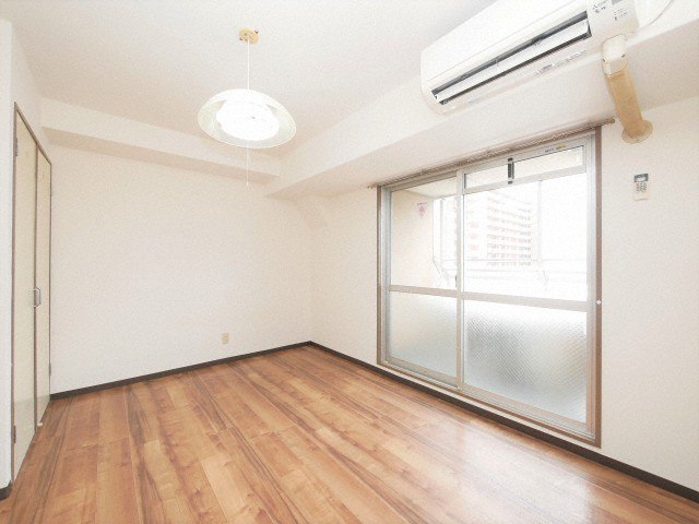 メロディーハイム美章園の居間・リビング