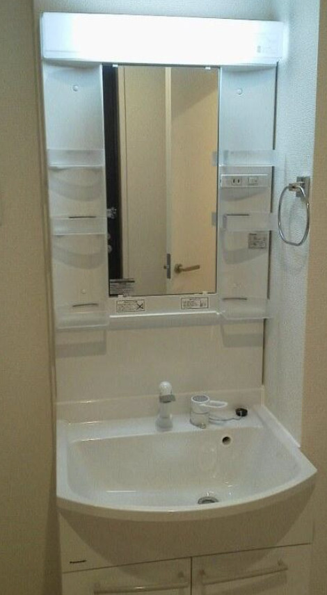 Piara本郷の洗面所