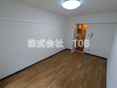 【洋室】 | 烏山ダイカンプラザⅠ号館 | ※別号室参考写真※