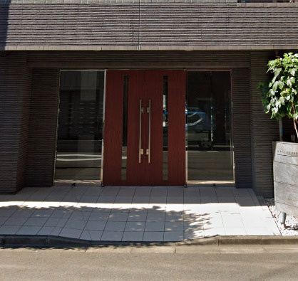 横網　リバーイーストのエントランス