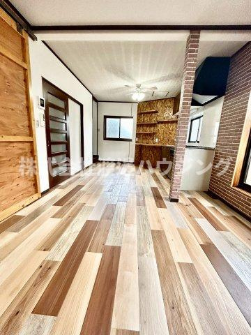 北石切町一戸建の居間・リビング