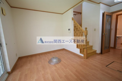  | エスポアールナカタニ