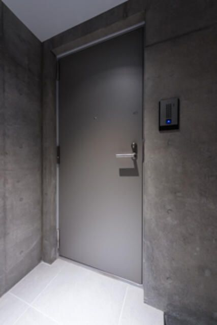 ＥＤＩＴ御茶ノ水妻恋坂の玄関