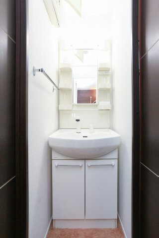 サヴォイ博多エレメンツ　11階の洗面所|別号室のものです。現状優先になります。