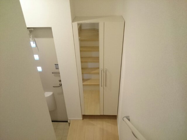 プチフローラ　北野田Ⅰの玄関