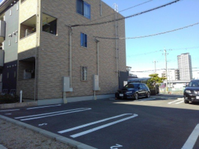 プチフローラ　北野田Ⅰの駐車場