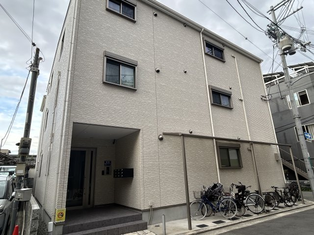 セレニティ桜之町東A棟の外観