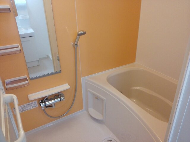 フローラ・８の浴室