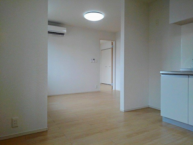 ユーヴェＳ　Ⅵの居間・リビング