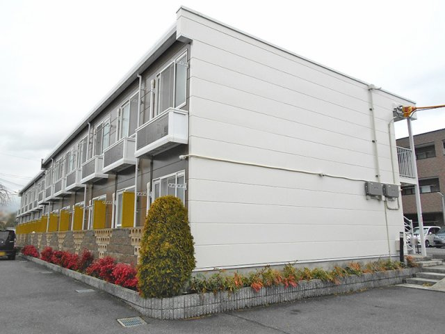 レオパレスＫＳＰＩＲＩＴ　桜の外観