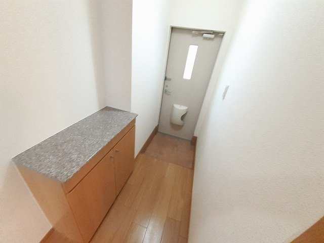 アイリィー　ビューの玄関