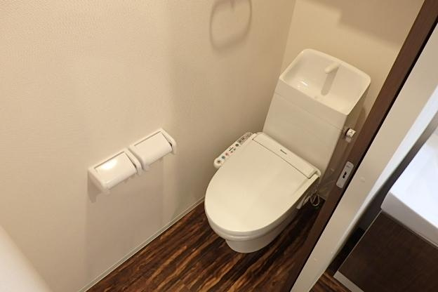 ＴＡＡＭＯＳＵ　ＣＲＥＳＴ(タアモスクレスト)のトイレ|シャワー付トイレ