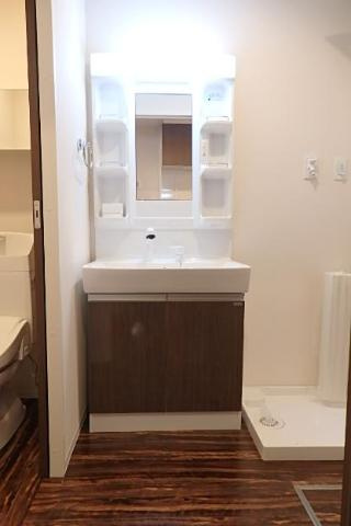 ＴＡＡＭＯＳＵ　ＣＲＥＳＴ(タアモスクレスト)の洗面所|洗髪洗面化粧台