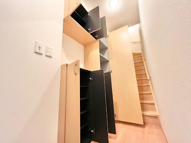 エトワール桜の玄関|玄関収納