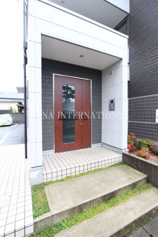 【エントランス】 | リブリ・HANA2012