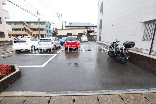 【駐車場】 | リブリ・HANA2012