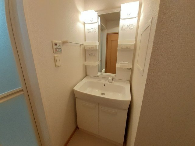 クリスタルブライトの洗面所