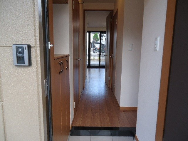 プロニティ美原の内装|廊下