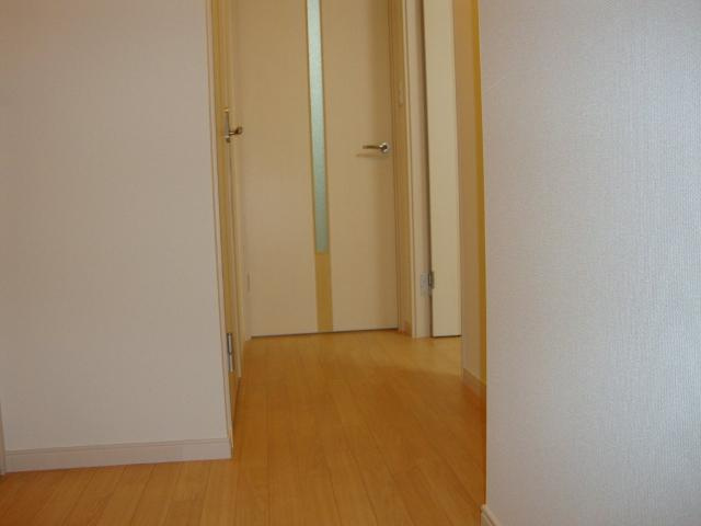 プロニティ美原の内装|廊下