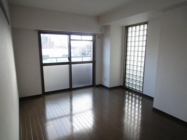 アルファワンの居間・リビング|洋室