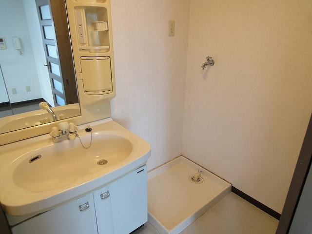 アルファワンの洗面所|洗面所