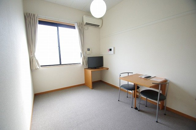 レオパレスシリウスの寝室