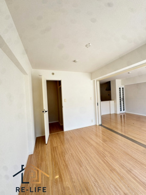 【内装】 | エミリーナ