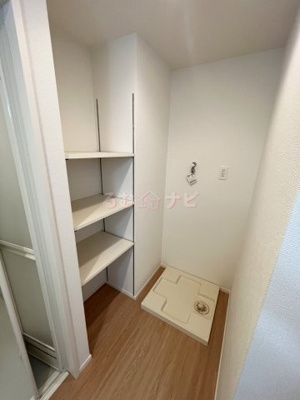 【内装】 | エミリーナ