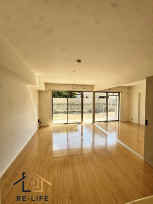 【その他】 | エミリーナ