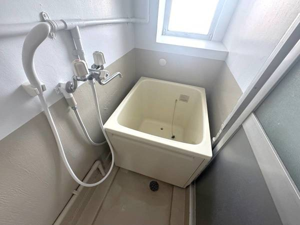 ビレッジハウス旭4号棟の浴室|ビレッジハウスの同一物件・同一タイプの間取りの写真です