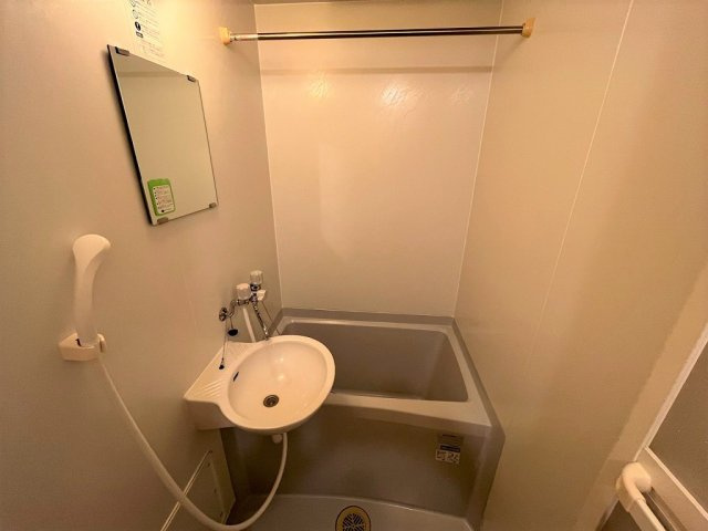 レオパレスヴァンⅡの浴室