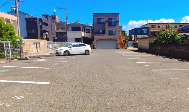 レオパレス中井町３のその他