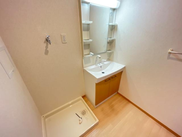 メゾン　アイリスの洗面所|洗髪洗面化粧台