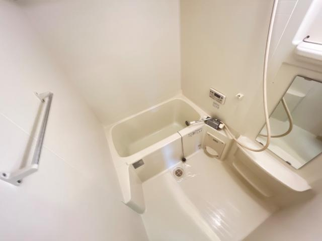 メゾン　アイリスの浴室|バス