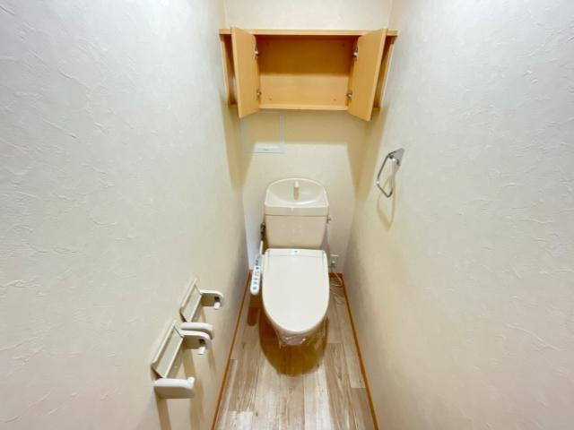 メゾン　アイリスのトイレ|温水洗浄機能付き暖房便座