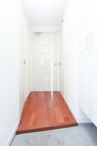 サヴォイ箱崎邸園　10階の玄関|別号室です。現状優先。